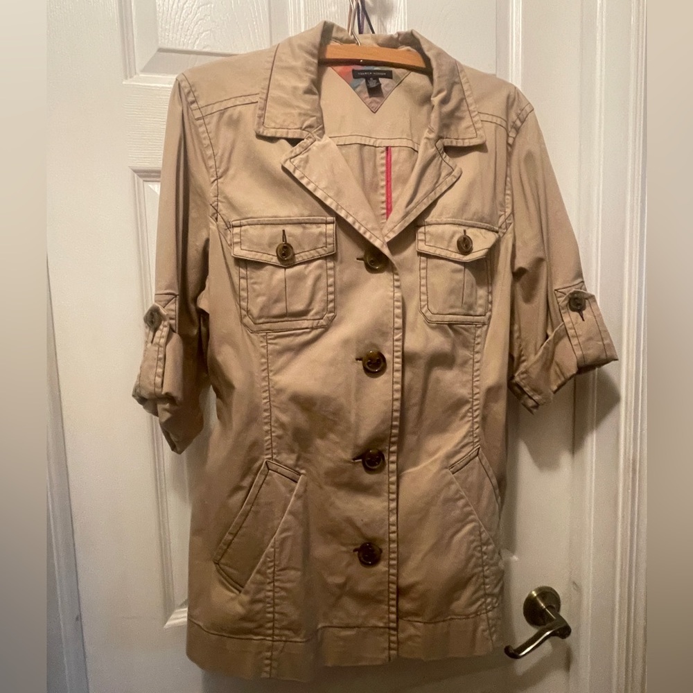 Tommy Hilfiger safari style jacket short sleeves, size XL. Hardly worn, like new